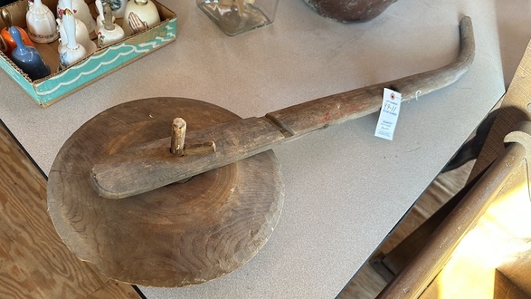 Item Up For Bidding At Auction - Yutzy's Semi Annual Fall Consignment ...