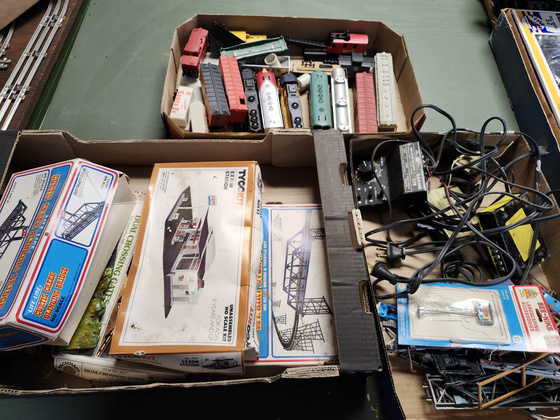 Find & Bid On HO Train Set - Now For Sale At Auction