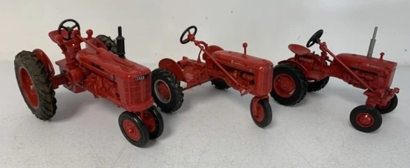 Lot# 260 - 3 1/16 Farmall Tractors