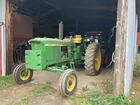 1971 J.D. 2520 tractor