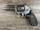  Preview image for SMITH & WESSON MODEL 686 STAINLESS DA 