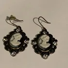  Preview image for VINTAGE CAMEO EARRINGS 