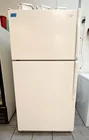  Preview image for Lot# 267a - White Whirlpool Top Freezer  