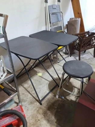 Lot# 305 - 2 Folding Tables, 2 TV Trays,