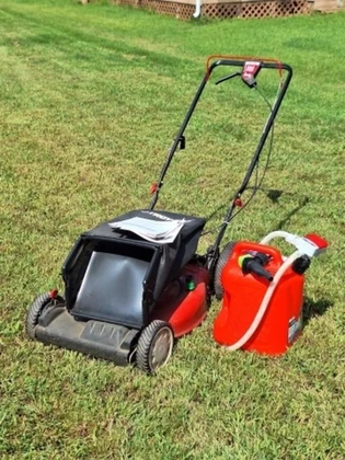 Lot# 400 - Troy Bilt Self Propelled Mowe