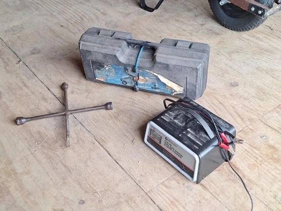 Lot# 411 - Schumacher Battery Charger, 1