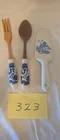  Preview image for Lot# 323 - Blue Willow Utensils 
