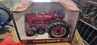  Preview image for DIE CAST FARMALL TRACTOR TOY 