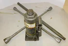  Preview image for Lot# 126 - Larin 6 ton bottle jack - Lug 