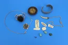  Preview image for GROUP OF JEWELRY & COLLECTIBLES 