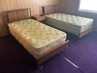  Preview image for Lot# 802 - BROYHILL 5PC TWIN BEDROOM SUI 