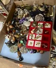  Preview image for Lot# 647 - COSTUME JEWELRY 