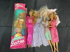  Preview image for LOT OF VINTAGE BARBIES 