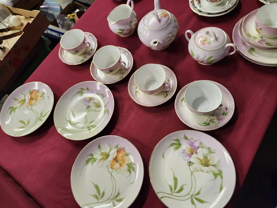 Item Up For Bidding At Auction - Estate/Antique/Country Auction in ...