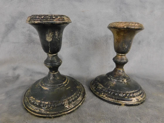 Item Up For Bidding At Auction - Online antique auction-Furniture ...